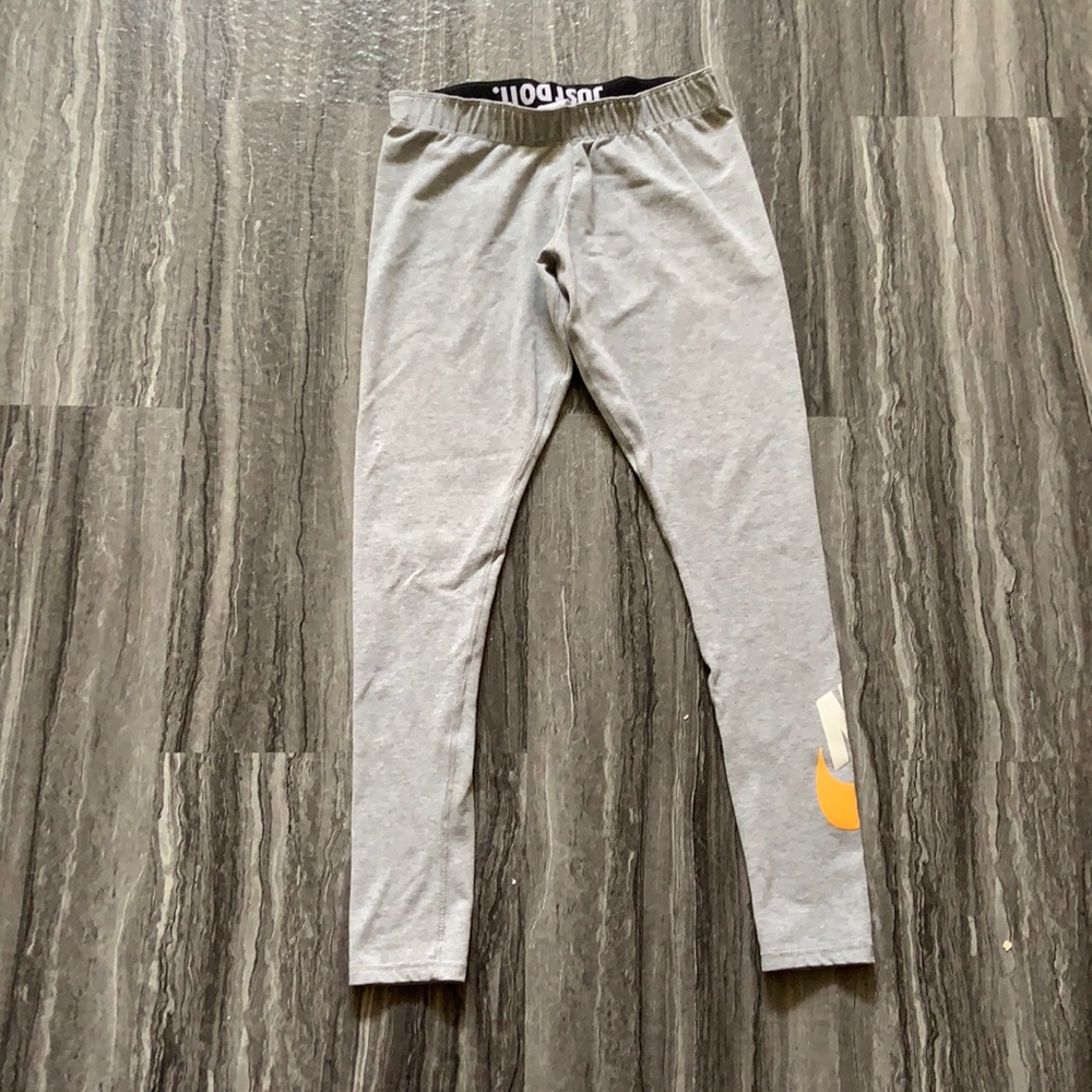Grey Nike Leggings